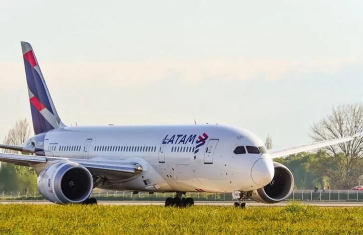 LATAM cancela la ruta Tucumán – Lima por altos costos aeroportuarios en Perú LATAM cancela la ruta Tucumán – Lima por altos costos aeroportuarios en Perú