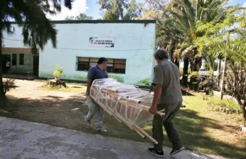 La Escuela Comercio Teniente Benjamín Matienzo de La Madrid recibió mobiliarios La Escuela Comercio Teniente Benjamín Matienzo de La Madrid recibió mobiliarios