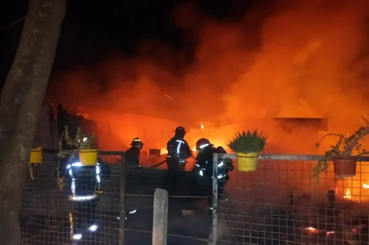 Un joven perdió la vida en un incendio en Los Nogales Un joven perdió la vida en un incendio en Los Nogales