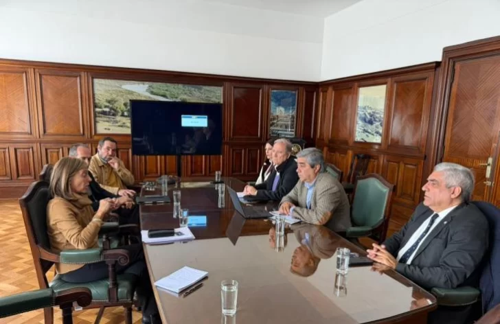Tucumán busca garantizar el suministro de gas para la zafra azucarera y citrícola Tucumán busca garantizar el suministro de gas para la zafra azucarera y citrícola