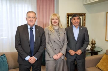 Chahla, Jaldo y Acevedo acordaron una agenda conjunta para impulsar obras y servicios en la capital Chahla, Jaldo y Acevedo acordaron una agenda conjunta para impulsar obras y servicios en la capital
