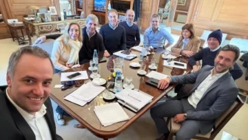 El Gobierno reunió a su mesa política para tratar de recomponer la interna El Gobierno reunió a su mesa política para tratar de recomponer la interna