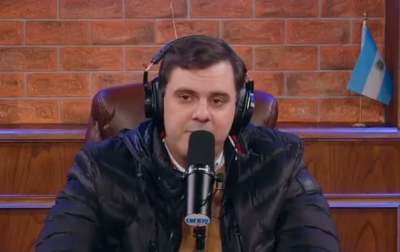 El “Gordo Dan” contradijo a Milei y reavivó la polémica: “Le mintieron al Presidente, no es algo prefabricado” El “Gordo Dan” contradijo a Milei y reavivó la polémica: “Le mintieron al Presidente, no es algo prefabricado”