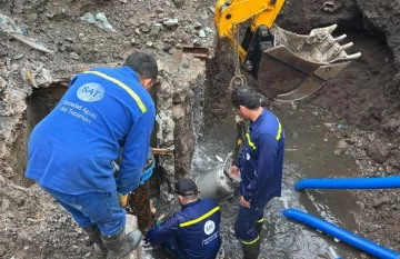Fuga en el acueducto El Cadillal: SAT analiza posibles cortes de servicio Fuga en el acueducto El Cadillal: SAT analiza posibles cortes de servicio