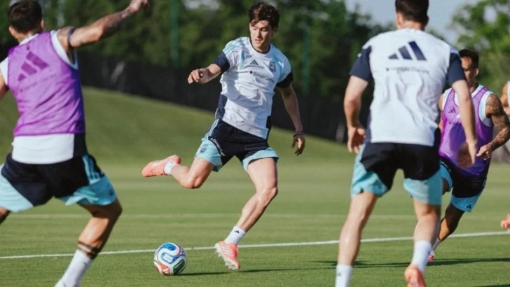 Leonardo Balerdi sufrió una lesión muscular y se pierde el Mundial Leonardo Balerdi sufrió una lesión muscular y se pierde el Mundial
