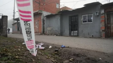 Ofrecen una millonaria recompensa para encontrar al hombre que mató al policía federal tucumano Ofrecen una millonaria recompensa para encontrar al hombre que mató al policía federal tucumano