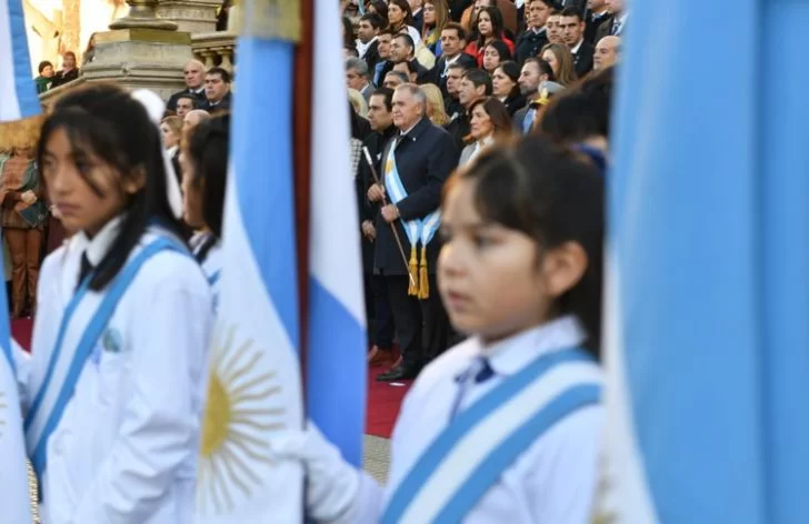 Presentaron el programa oficial por el 210° Aniversario de la Independencia Presentaron el programa oficial por el 210° Aniversario de la Independencia