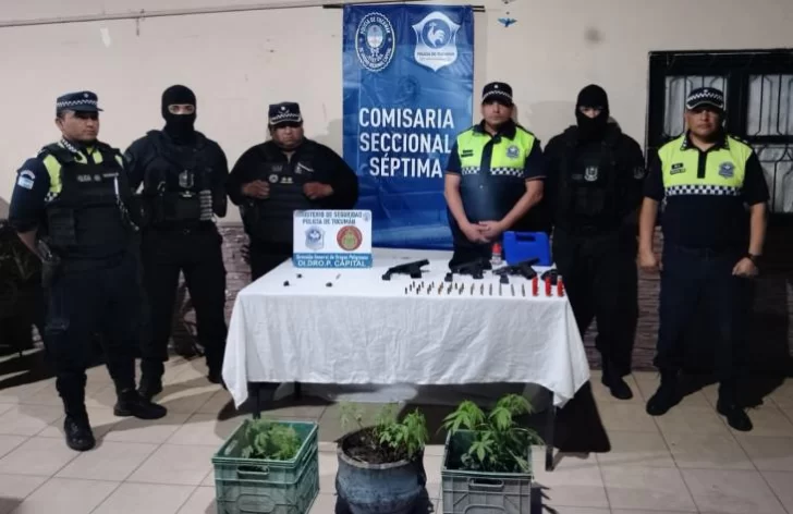 Personal policial incautó armas, municiones y marihuana en un allanamiento Personal policial incautó armas, municiones y marihuana en un allanamiento