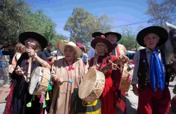 Tucumán honra a la Pachamama con ceremonias en toda la provincia Tucumán honra a la Pachamama con ceremonias en toda la provincia