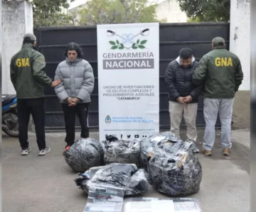 Detuvieron a dos narcos y secuestraron más de 43 kilos de marihuana Detuvieron a dos narcos y secuestraron más de 43 kilos de marihuana