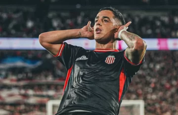 Denuncian públicamente por violencia de género a un futbolista de Barracas Central Denuncian públicamente por violencia de género a un futbolista de Barracas Central