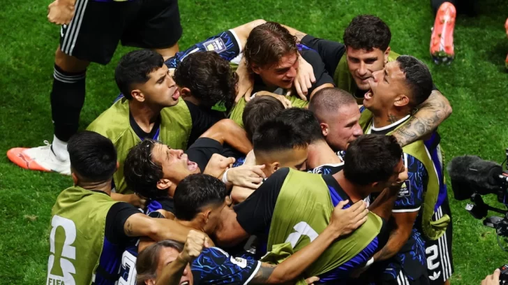 A puro orgullo, Argentina remontó ante Inglaterra y jugará otra final del Mundial A puro orgullo, Argentina remontó ante Inglaterra y jugará otra final del Mundial