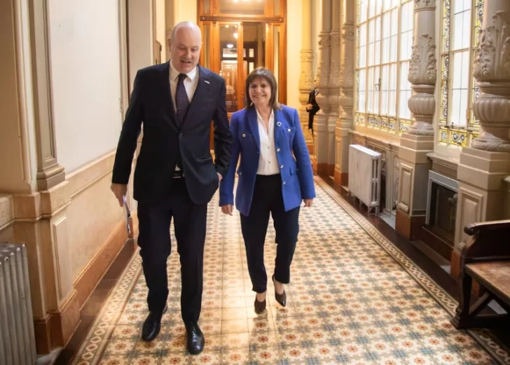 Bullrich y Sturzenegger avanzan con la reforma de la Ley de Propiedad Privada Bullrich y Sturzenegger avanzan con la reforma de la Ley de Propiedad Privada
