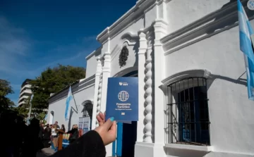 San Miguel de Tucumán recibió a los primeros turistas y presentó su Pasaporte Turístico San Miguel de Tucumán recibió a los primeros turistas y presentó su Pasaporte Turístico