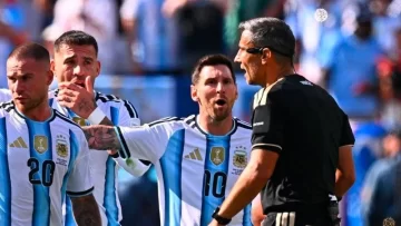 El árbitro de la final rompió el silencio y confirmó lo que habló con Messi El árbitro de la final rompió el silencio y confirmó lo que habló con Messi