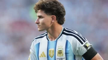 Julián Álvarez agradeció a quienes apoyaron a la Selección durante el Mundial: “Vamos a levantarnos, aprender y seguir” Julián Álvarez agradeció a quienes apoyaron a la Selección durante el Mundial: “Vamos a levantarnos, aprender y seguir”