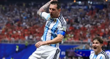 La Selección Argentina ya está en Kansas City y comienza a diagramar el choque de cuartos ante Suiza La Selección Argentina ya está en Kansas City y comienza a diagramar el choque de cuartos ante Suiza