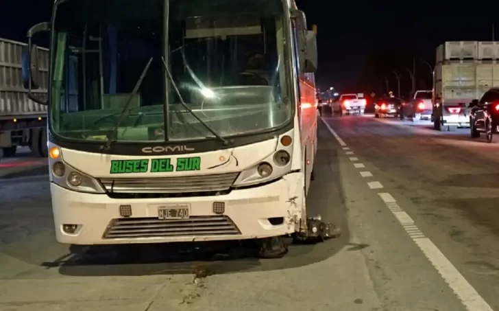 Una adolescente perdió la vida en un siniestro vial entre una moto y un colectivo Una adolescente perdió la vida en un siniestro vial entre una moto y un colectivo