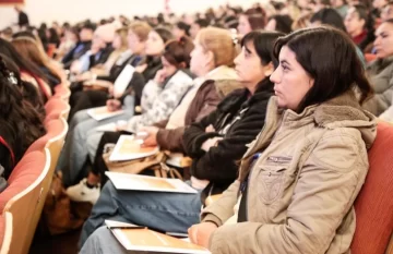 Educación financiera: alumnos y docentes tucumanos aprenden a emprender Educación financiera: alumnos y docentes tucumanos aprenden a emprender