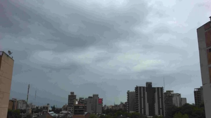 Lunes mayormente nublado en Tucumán: la temperatura alcanzará los 23 grados Lunes mayormente nublado en Tucumán: la temperatura alcanzará los 23 grados