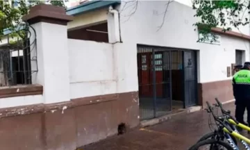 La Policía realizó allanamientos en las casas de los alumnos que llevaron armas a las escuelas La Policía realizó allanamientos en las casas de los alumnos que llevaron armas a las escuelas