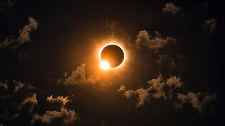 Eclipse solar total: España vivió un fenómeno histórico después de 121 años Eclipse solar total: España vivió un fenómeno histórico después de 121 años