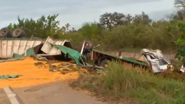 Tragedia en la Ruta 38: un camionero murió tras volcar cerca de Famaillá Tragedia en la Ruta 38: un camionero murió tras volcar cerca de Famaillá