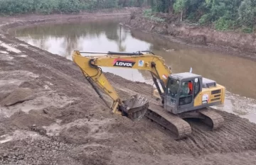 El gobernador Jaldo remarcó el despliegue de obras para mitigar el impacto de “El Niño” El gobernador Jaldo remarcó el despliegue de obras para mitigar el impacto de “El Niño”