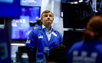 El riesgo país subió a su nivel más alto en un mes y las acciones argentinas se desplomaron El riesgo país subió a su nivel más alto en un mes y las acciones argentinas se desplomaron