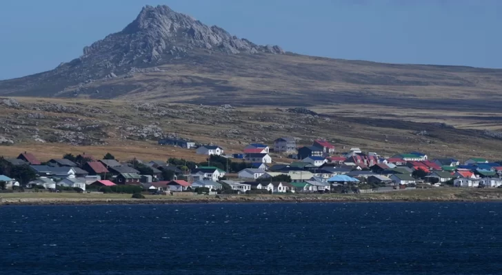 Reino Unido respondió a Milei y defendió la explotación de hidrocarburos en Malvinas Reino Unido respondió a Milei y defendió la explotación de hidrocarburos en Malvinas