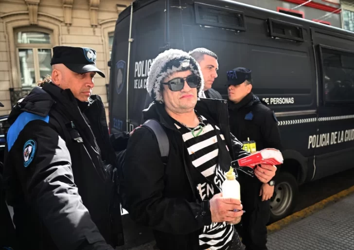 Pity Álvarez tuvo una crisis nerviosa y debieron suspender la audiencia del juicio Pity Álvarez tuvo una crisis nerviosa y debieron suspender la audiencia del juicio