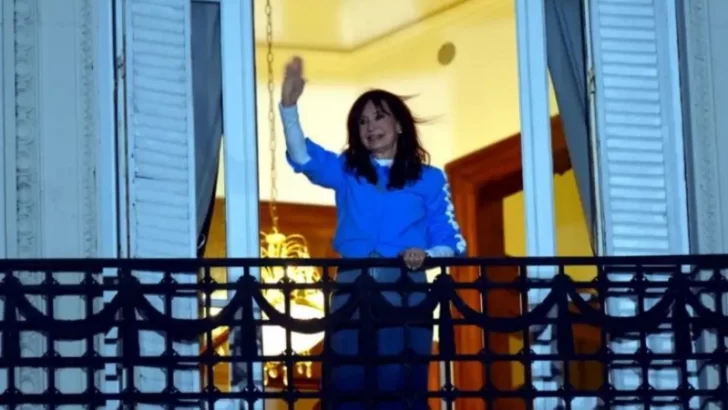 Cristina Kirchner volvió a cobrar la pensión de Néstor: recibió más de $16 millones Cristina Kirchner volvió a cobrar la pensión de Néstor: recibió más de $16 millones
