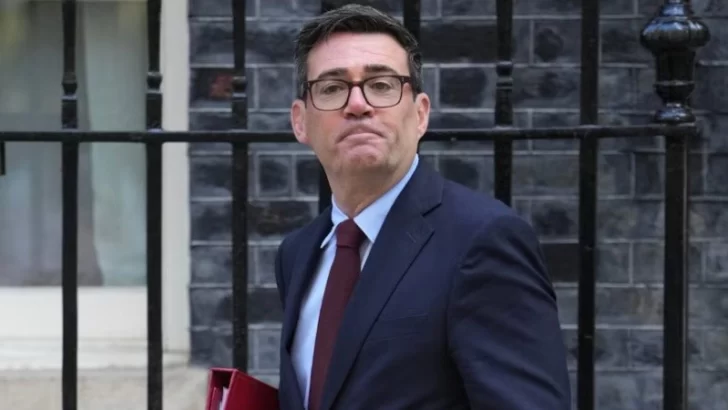 Reino Unido afirmó que tiene “derecho” a extraer petróleo de las Islas Malvinas Reino Unido afirmó que tiene “derecho” a extraer petróleo de las Islas Malvinas