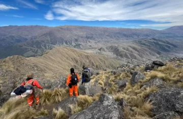 La búsqueda de Raúl Moyano llegó a los 3.000 metros de altura en el cerro Ñuñorco La búsqueda de Raúl Moyano llegó a los 3.000 metros de altura en el cerro Ñuñorco