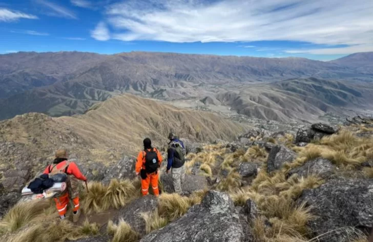 La búsqueda de Raúl Moyano llegó a los 3.000 metros de altura en el cerro Ñuñorco La búsqueda de Raúl Moyano llegó a los 3.000 metros de altura en el cerro Ñuñorco