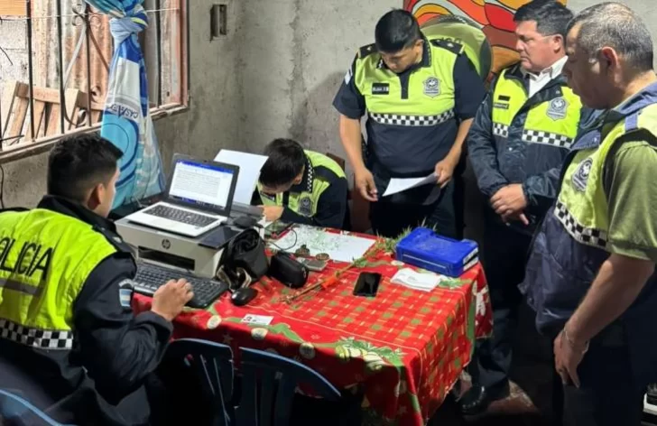 La Policía aprehendió a un adolescente por narcomenudeo La Policía aprehendió a un adolescente por narcomenudeo