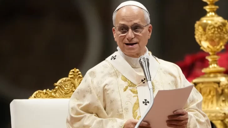 El Vaticano informó que al papa León XIV le extirparon un tumor canceroso del pulmón El Vaticano informó que al papa León XIV le extirparon un tumor canceroso del pulmón