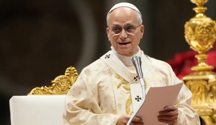 El Vaticano informó que al papa León XIV le extirparon un tumor canceroso del pulmón El Vaticano informó que al papa León XIV le extirparon un tumor canceroso del pulmón