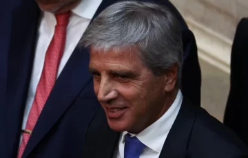 Caputo anunció un superávit fiscal de $977.173 millones en septiembre Caputo anunció un superávit fiscal de $977.173 millones en septiembre
