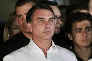 Estados Unidos otorgará visados a Flávio Bolsonaro y su familia Estados Unidos otorgará visados a Flávio Bolsonaro y su familia
