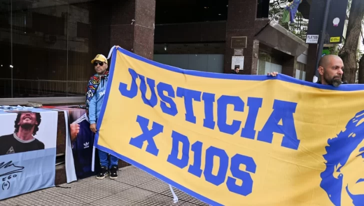La fiscalía pidió 12 años de prisión para Luque y 8 para Cosachov por la muerte de Maradona La fiscalía pidió 12 años de prisión para Luque y 8 para Cosachov por la muerte de Maradona