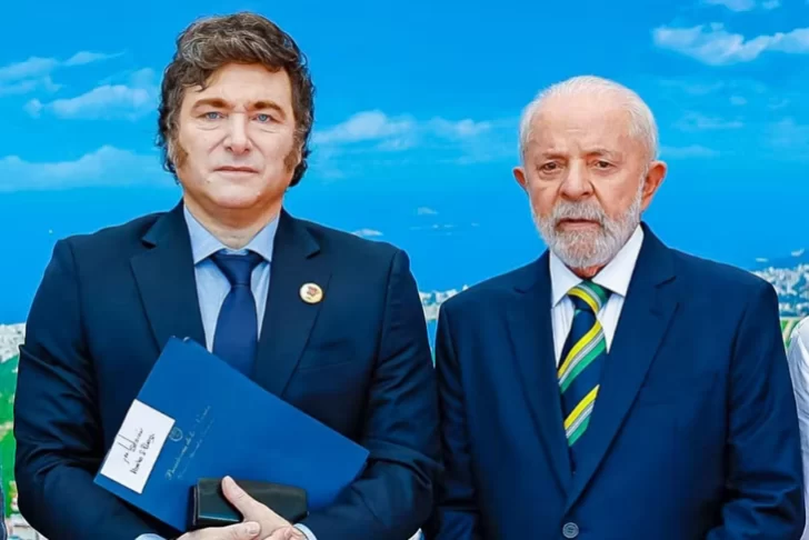 Milei evitó saludar a Lula tras su triunfo y el Gobierno debate el impacto de la elección en Brasil Milei evitó saludar a Lula tras su triunfo y el Gobierno debate el impacto de la elección en Brasil