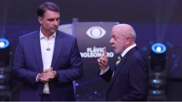 Lula y Bolsonaro se cruzaron por corrupción y crimen organizado en un tenso debate antes del balotaje Lula y Bolsonaro se cruzaron por corrupción y crimen organizado en un tenso debate antes del balotaje