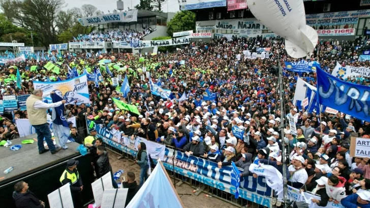 Jaldo llamó al peronismo a defender Tucumán Jaldo llamó al peronismo a defender Tucumán