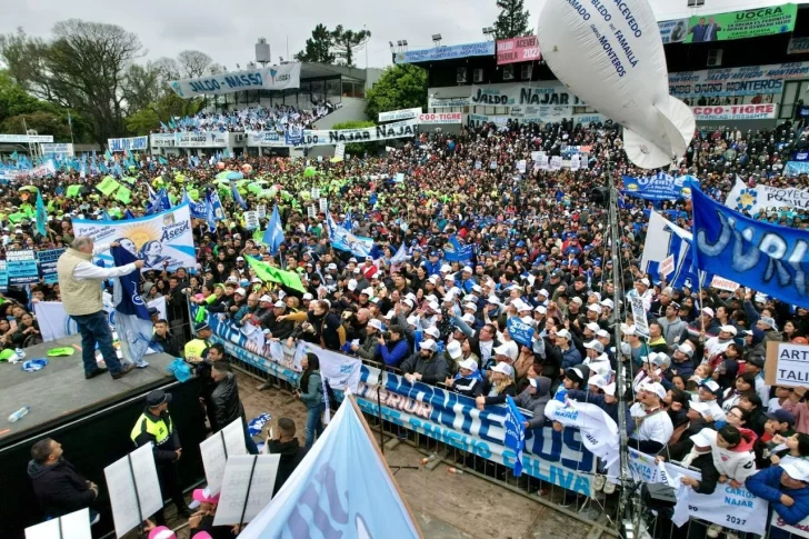 Jaldo llamó al peronismo a defender Tucumán Jaldo llamó al peronismo a defender Tucumán